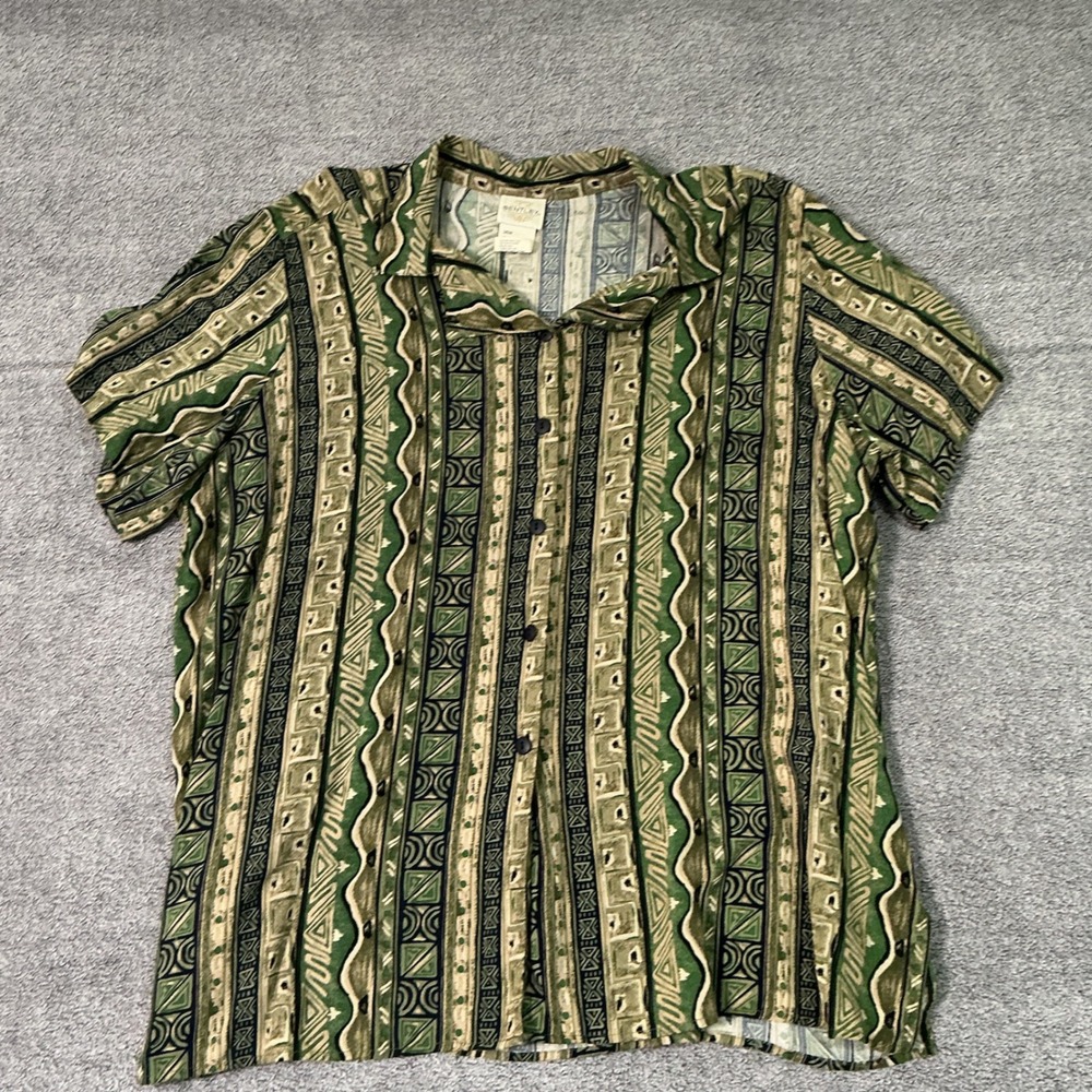 TR Bentley Womens 26W Green Tribal Geometric Rayon Button Down Shirt 3562652